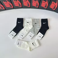 $29.00 USD Nike Socks #1338610
