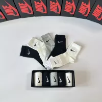 $29.00 USD Nike Socks #1338610