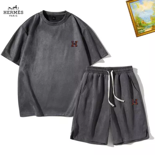 Hermes Tracksuits Short Sleeved For Men #1342401