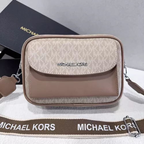 Michael Kors Messenger Bags For Unisex #1342986