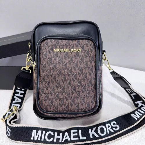 Michael Kors Messenger Bags For Unisex #1342991 $39.00 USD, Wholesale Replica Michael Kors Messenger Bags