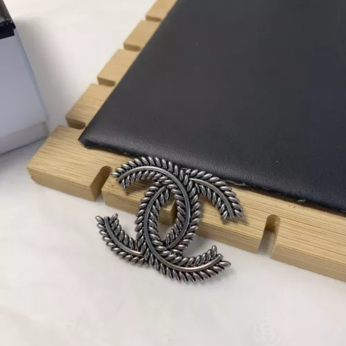 Chanel Brooches For Women #1344826