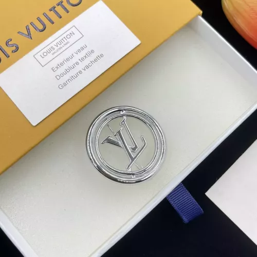 Louis Vuitton LV Brooches #1345810