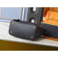 $60.00 USD Louis Vuitton HandBags For Women #1343509
