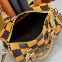 $76.00 USD Louis Vuitton AAA Quality Handbags For Women #1343744