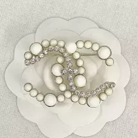 $36.00 USD Chanel Brooches For Women #1344894