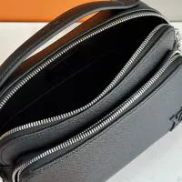 $140.00 USD Louis Vuitton AAA Man Messenger Bags #1349163