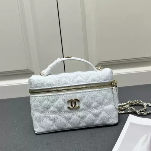 Chanel AAA Quality Messenger Bags For Women #1356099