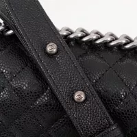 $80.00 USD Chanel AAA Quality Messenger Bags For Women #1356206