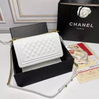 $88.00 USD Chanel AAA Quality Messenger Bags For Women #1356231
