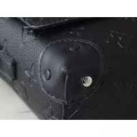 $56.00 USD Louis Vuitton Messenger Bags For Women #1356297