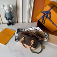 $72.00 USD Louis Vuitton AAA Quality Handbags For Women #1356323