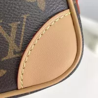 $165.00 USD Louis Vuitton AAA Quality Messenger Bags For Women #1358907