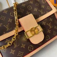 $76.00 USD Louis Vuitton AAA Quality Messenger Bags For Women #1363221