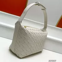 $96.00 USD Bottega Veneta BV AAA Quality Handbags For Women #1363494