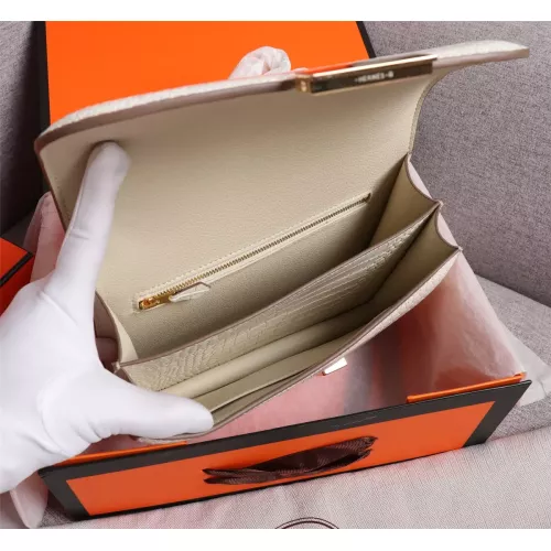 Replica Hermes AAA Quality Messenger Bags For Women #1368555 $102.00 USD for Wholesale