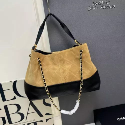 Replica Chanel AAA Quality Shoulder Bags For Women #1371990 $96.00 USD for Wholesale