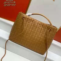 $102.00 USD Bottega Veneta BV AAA Quality Handbags For Women #1363948