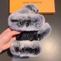$39.00 USD Louis Vuitton LV Gloves For Women #1365778