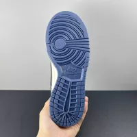 $92.00 USD Nike SB Dunk-Low For Women #1367968