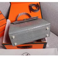 $98.00 USD Hermes AAA Quality Handbags #1368520