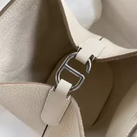 $92.00 USD Hermes AAA Quality Handbags For Women #1368602