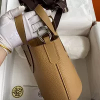 $92.00 USD Hermes AAA Quality Handbags For Women #1368605