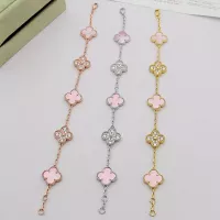 $29.00 USD Van Cleef & Arpels Bracelets For Women #1371304