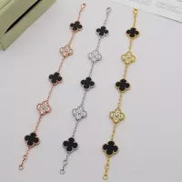 $29.00 USD Van Cleef & Arpels Bracelets For Women #1371320