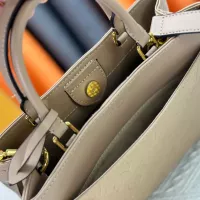 $68.00 USD Louis Vuitton AAA Quality Handbags For Women #1371358