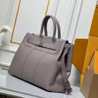 $85.00 USD Louis Vuitton AAA Quality Handbags For Women #1371448