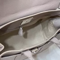 $85.00 USD Louis Vuitton AAA Quality Handbags For Women #1371448