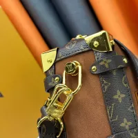$80.00 USD Louis Vuitton AAA Quality Messenger Bags For Women #1371499