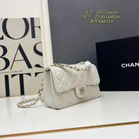 $88.00 USD Chanel AAA Quality Messenger Bags For Women #1372129