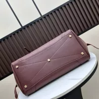 $108.00 USD Celine AAA Quality Handbags For Women #1372306