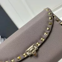 $88.00 USD Valentino AAA Quality Messenger Bags For Women #1372405