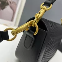 $108.00 USD Valentino AAA Quality Messenger Bags For Women #1372412