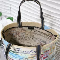 $102.00 USD Christian Dior AAA Quality Handbags For Women #1372550