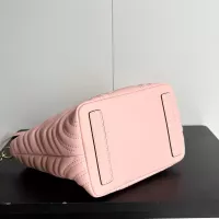 $82.00 USD Gucci AAA Quality Handbags For Women #1372614