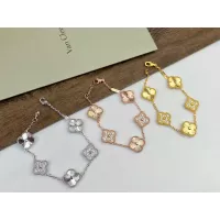 $34.00 USD Van Cleef & Arpels Bracelets For Women #1373140