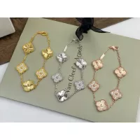 $34.00 USD Van Cleef & Arpels Bracelets For Women #1373142