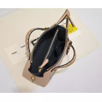 $160.00 USD Fendi AAA Quality Messenger Bags For Women #1380705