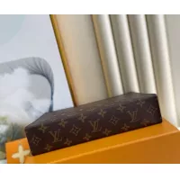 $92.00 USD Louis Vuitton AAA Quality Toilet Pouches For Unisex #1381307