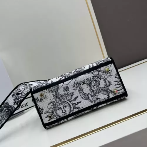 Replica Christian Dior AAA Quality Handbags For Women #1386176 $115.00 USD for Wholesale