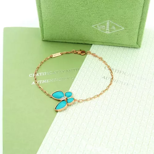 Replica Van Cleef & Arpels Jewelry Set For Women #1390218 $48.00 USD for Wholesale
