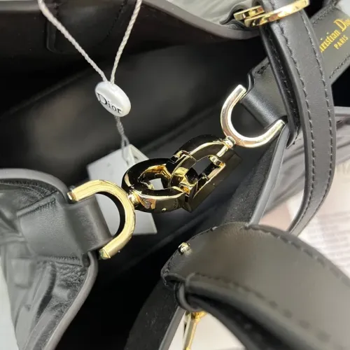 Replica Christian Dior AAA Quality Handbags For Women #1392153 $132.00 USD for Wholesale