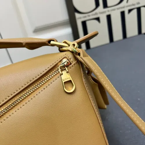 Replica LOEWE AAA Quality Messenger Bags For Women #1392166 $108.00 USD for Wholesale