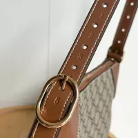 $76.00 USD Gucci AAA Quality Shoulder Bags For Women #1384145