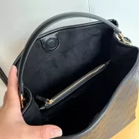 $98.00 USD Gucci AAA Quality Messenger Bags For Women #1384155
