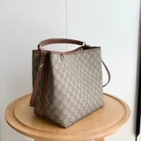 $76.00 USD Gucci AAA Quality Messenger Bags For Women #1384163